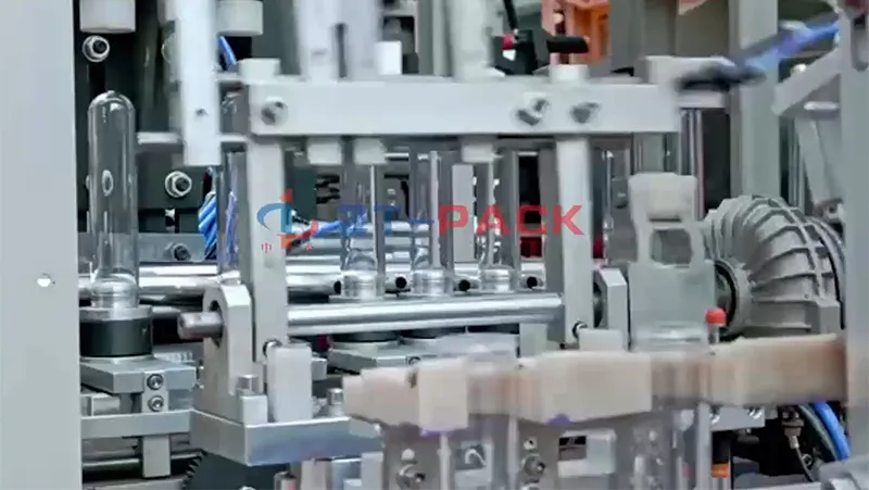Máquina de moldeo por soplado de botellas